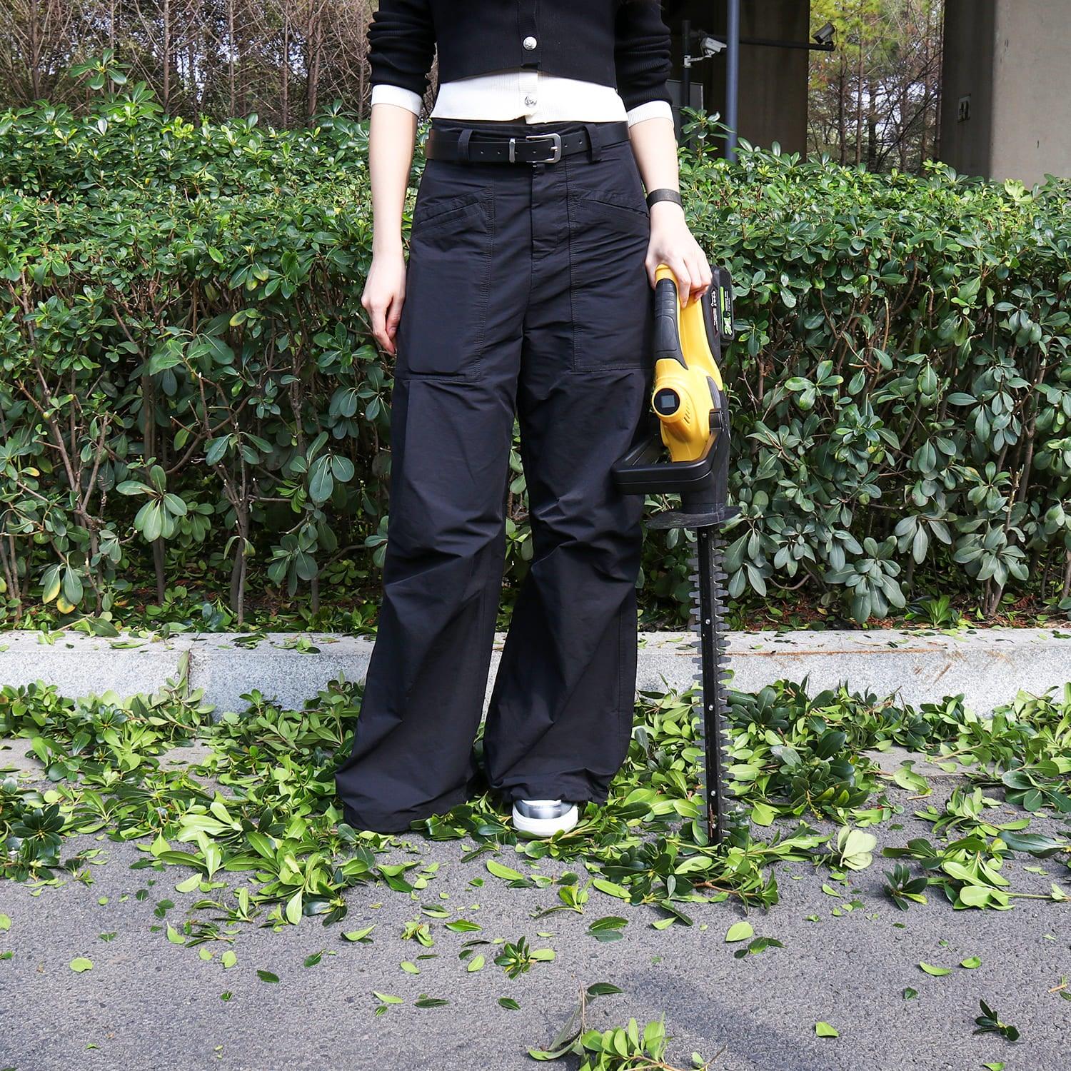 GardenJoy 22" Dual-Action Blades Cordless Hedge Trimmer (Battery & Charger Included), 2600Rpm, 2×3Ah Batteries & Fast Charger, Hedge & Branch Cutting - Gardenjoy