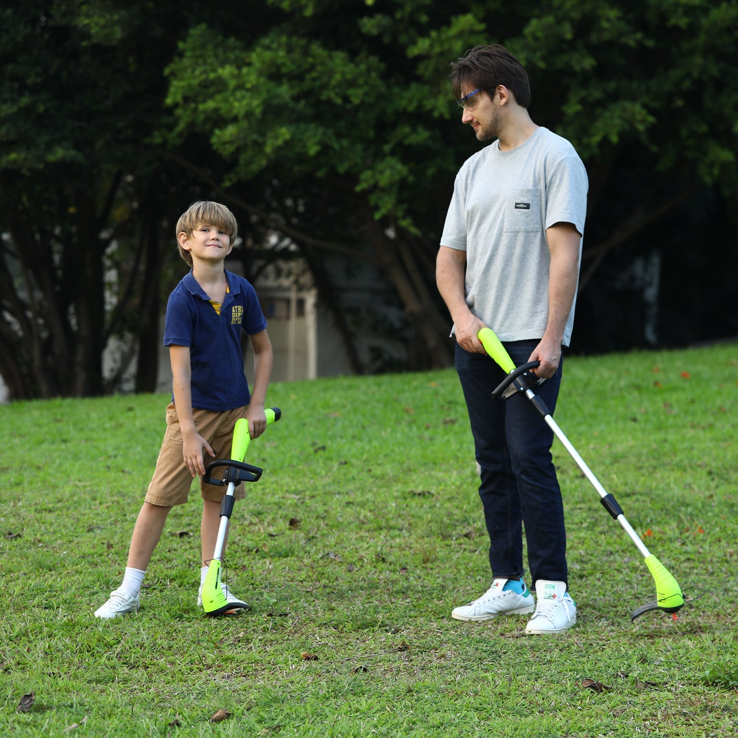 Meet Your New Garden Sidekick: GardenJoy 12V Cordless Grass Trimmer (Green)
